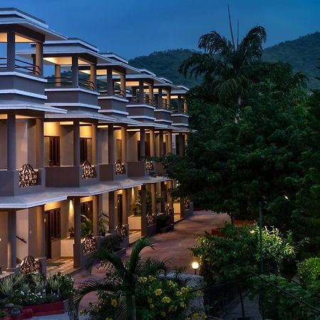 Araliayas Resort & Spa Udaipur Luaran gambar
