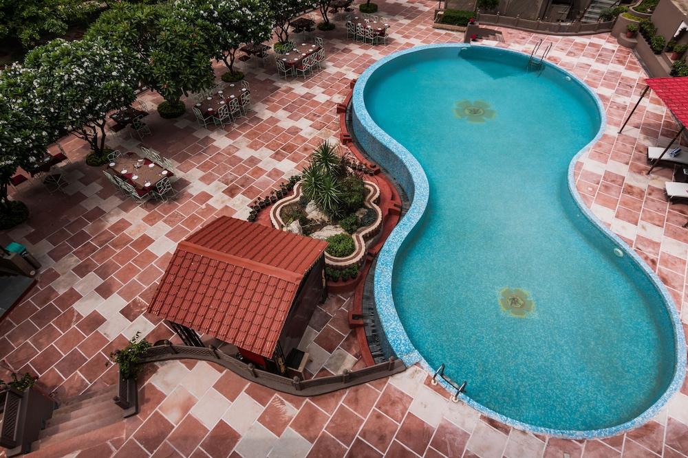 Araliayas Resort & Spa Udaipur Luaran gambar