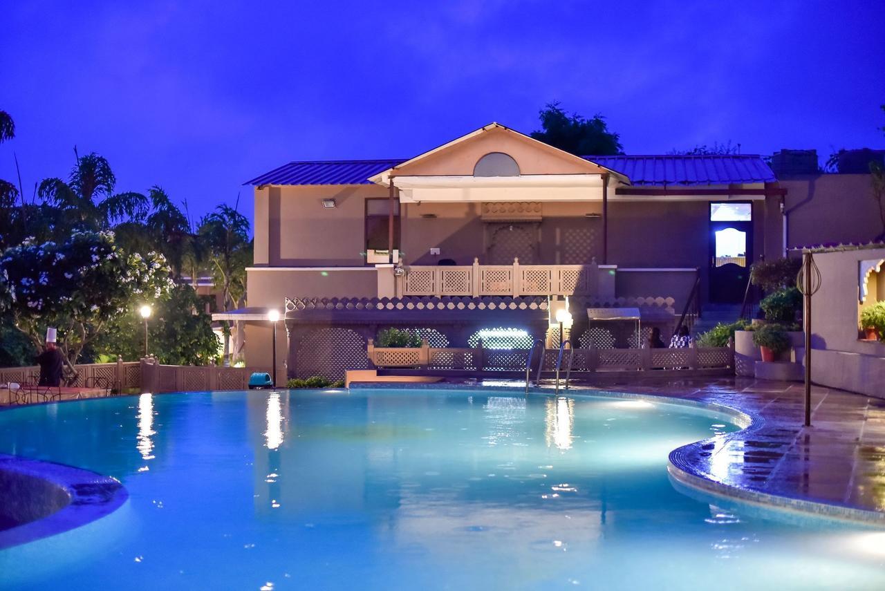 Araliayas Resort & Spa Udaipur Luaran gambar