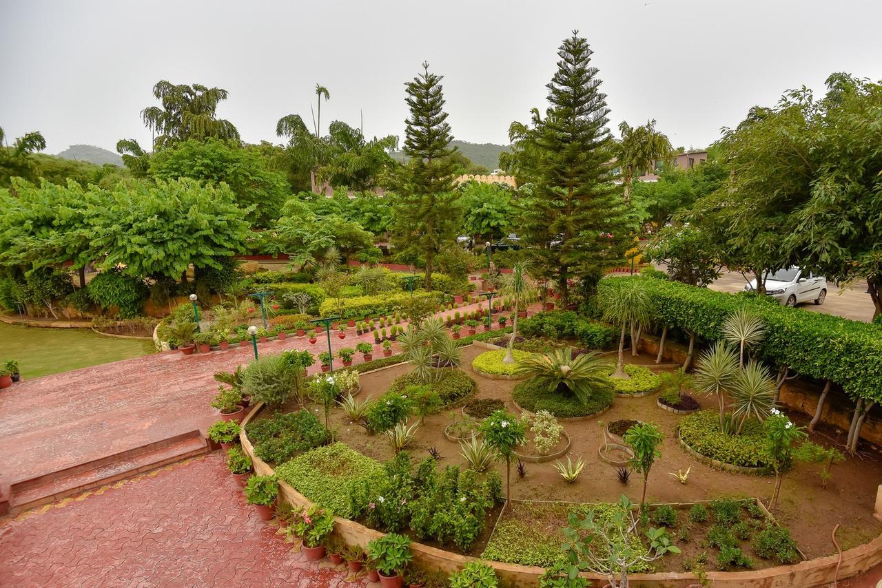 Araliayas Resort & Spa Udaipur Luaran gambar