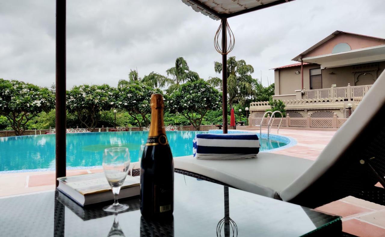 Araliayas Resort & Spa Udaipur Luaran gambar